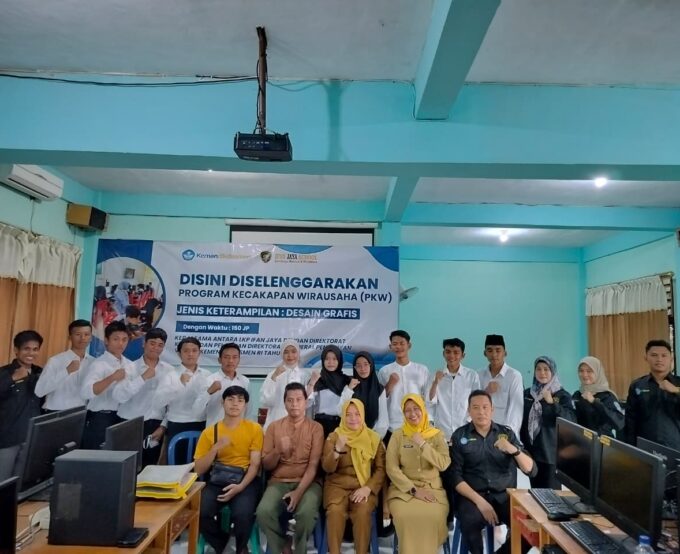 Pembukaan Program Kecakapan Wirausaha (PKW) Tahun 2026, Dihadiri Perwakilan Dinas Pendidikan dan Dunia Usaha dan Dunia Industri (DUDI) Bidang Percetakan.